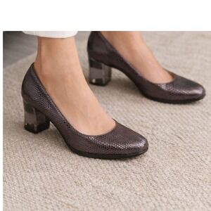 Beautiisoles Robyn Shreiber 9.5 Metallic Bronze Snakeskin Clear Block Heel Pumps